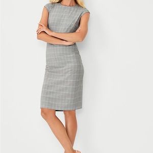 Ann Taylor Cap Sleeve Dress Size 4 Curvy Fit Summer Dress
